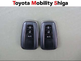 スマートキー2本付き!キーをポケットやカバンに入れておくだけでドアの施錠・開錠やエンジンスタートの操作が簡単です!