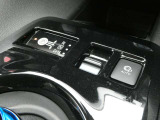 駐車時を手助けするパーキングサポート機能が備わっています。