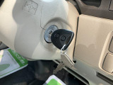 車両状態証明書修復歴の有無も一目瞭然。機能や内装・外装、走行距離、修復歴の有無をチェックし、クルマの状態を10段階にした車両状態証明書。数字や記号を使ってわかりやすく表示しています。