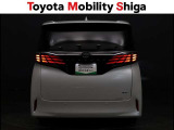 リヤのコンビネーションランプは後続車からも確認しやすいデザインです。