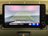 バックでの車庫入れも安心です! リアカメラが付いているバックモニター付のナビを装備しております。操作線もついており距離感も画面から確認できます。