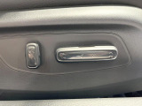 【パワーシート】スイッチ一つで簡単にシートの微調整が可能!電動だから力もいりません!快適なシートポジションにセットして、快適なドライブをお楽しみください。