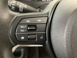 ステアリングリモコンは、運転中でも簡単に音量調整やチャンネル変更もできます!わき見運転防止にもつながるので安心です♪