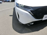 LEDヘッドランプは、白く明るいのが特徴です。フォグランプ付きです。