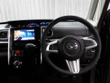 運転席に座ると☆こんな感じです♪