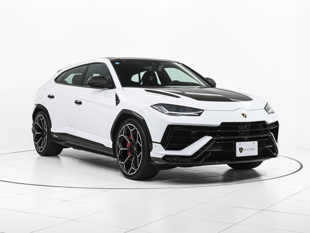 ウルス ペルフォルマンテ 4WD