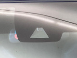 【トヨタセーフティセンス】走行中に前方の車両等を認識し、衝突しそうな時は警報とブレーキで衝突回避と被害軽減をアシスト。より安全にドライブをお楽しみいただけます。