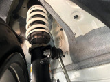 お車を安心してお乗りいただく為には、足回りの定期点検が欠かせません。サービスサポート(有償保証)では無料点検もご提供しており、安心のカーライフをお過ごしいただけるサポート体制が整っています。