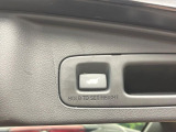 【パワーバックドア】スマートキーや運転席のボタンを押すだけでリアゲートが自動で開閉します!荷物を持っている時や、高い位置にあるバックドアを閉める際に便利な機能です♪