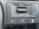 プロパイロット搭載。高速道路でドライバーに代わってアクセル、ブレーキ、ステアリングを自動制御します。