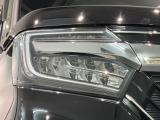 LEDヘッドライトは、点灯の瞬間から最大光量を発揮し、突然暗くなるトンネルなどでの安定感を高めます。