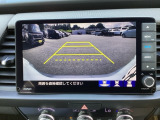 バックモニター付きで、車庫入れやバック時の後方確認をサポート。