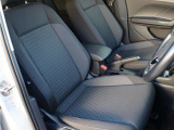 運転席コンディション良好!シートの使用感も少なく、気持ちよくお乗りいただけます。