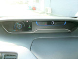 メーターに、様々な車両情報を表示してくれる、ディスプレイがついています。