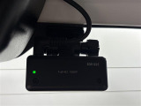 【ドライブレコーダー】映像・音声などの運転中の記録を残します。事故などを起こした起こされた時の証拠になりえますので、もしも時でも安心ですね。