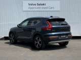 ◆バック/万が一を考え、安全性を重視する方に選ばれているVOLVO車。ドアを開閉するとその重み・厚みに驚くはず