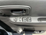 運転席ドアの様子です。