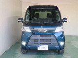 明度の高いLEDヘッドライトで、夜間の運転も安心です。