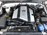 ランクル100のパワフルエンジンV8、4700㏄エンジンです!大迫力!