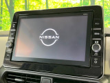 【メーカー純正9型ナビ】インテリアに溶け込むスタイリッシュな「専用設計」メーカーナビを装備♪視認性や操作性など基本性能にも優れ、より上質なカーライフをお楽しみいただけます。