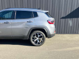 下取りについて。輸入車・国産問わず、全メーカーの査定・下取りを承ります。年式、走行距離、状態等を考慮し、査定価格をご提示いたします。遠方等でご来店が難しい場合は、お近くの買取店への売却をご検討ください