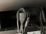 スマホの充電に便利なUSB端子ケーブルもございます^^