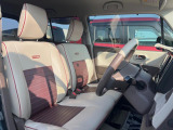 運転席シート廻りは使用感も少なく、良好な状態となっています。丁寧に使われていたことがよくわかりますね。
