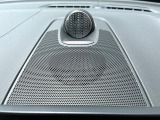 【Bowers & Wilkins】ボルボの上級プレミアムオーディオ。車内空間という特殊な環境に100年以上の伝統を持つイェーテボリ交響楽団の音響を再現した「コンサートモード」を搭載。