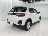 「バックフォルム」です。トランク・ラゲッジスペースには、多くの荷物を入れることが可能です。