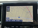 メモリーナビを装着しています。目的地設定やルート案内もスムーズに行えます。