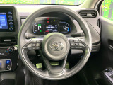 インテリアに合わせたデザインのステアリングは、運転される方のことも考え、運転しやすい形状、大きさです。是非一度、実際に触ってお確かめください。