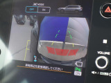 Rカメラの映像も、センターディスプレイに大きく表示されます!