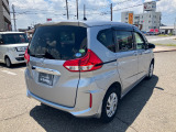 ホンダセンシング装着車となっております。衝突軽減ブレーキ、誤発進抑制機能、歩行者事故低減ステアリング、路外逸脱抑制機能、アダプティブクルーズコントロール、車線維持支援システム他、安全運転を幅広く支援。