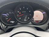 マカン  GTS 4WD 本革シート