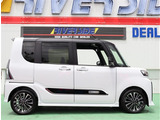 タントカスタム RS 10スタイリッシュナビTVパノラマモニター前