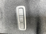 全輪駆動に対応するボルボの自動調整式エアサス付き♪自動的に車高を保ち道路と走行条件に合わせて各ショックアブソーバーを調整します。