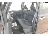 座った感覚は一番重要ですよね。シートの座り心地や前方の視界、車内空間など是非ご来店頂き実際に座って触って体感して下さい。
