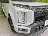 【LEDヘッドライト】悪天候や夜間走行時も良好な視界を確保し安心して運転できる高輝度LEDヘッドライトを装備!点灯速度が早く、消費電力も抑えられています。