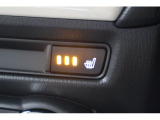 シートヒーター装備付き車!!座席に埋め込まれた電熱線によりシートを暖めることが出来る装備で、温められたシートは、寒い冬には最適です!!