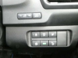 衝突軽減ブレーキやあってうれしいハンドルウォーマーなどが備わっています。