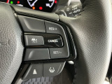 【アダプティブ・クルーズ・コントロール】予め設定した車速内でクルマが自動的に加減速。 前走車との適切な車間距離を維持しながら追従走行し、高速道路でのドライバーの疲労を軽減してくれる嬉しい機能付♪