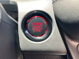 ホンダセンシング装着車となっております。衝突軽減ブレーキ、誤発進抑制機能、歩行者事故低減ステアリング、路外逸脱抑制機能、アダプティブクルーズコントロール、車線維持支援システム他、安全運転を幅広く支援。
