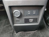 HDMI・USB差込口。シガーソケット