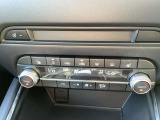安全装備は、現車を見ながらご説明させていただきますと、解りやすいと思います。お気軽にお尋ねください。