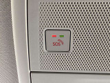 エアバッグ作動時や後突時、もしくは車内のSOSボタンを押した際に緊急通報オペレーターに連携し、救急・警察を手配します。更にオペレーターにも連携、お客様のご要望に応じてロードサービスの手配を行います。