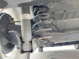 お車を安心してお乗りいただく為には、足回りの定期点検が欠かせません。サービスサポート(有償保証)では無料点検もご提供しており、安心のカーライフをお過ごしいただけるサポート体制が整っています。