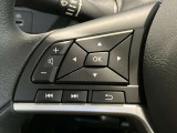 ステアリングスイッチ搭載!ハンドルひとつで手を離さなくても運転中視線をそらさなくても操作が出来て便利です♪