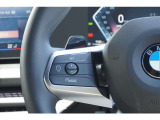 ACCは、レーダーやカメラが前走車や車線を検知し前方車両との車間距離を維持しながら自動で加減速を行い、低速走行時には車両停止までの制御を行ないます。