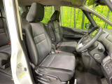 運転席シート廻りは使用感も少なく、良好な状態となっています。丁寧に使われていたことがよくわかりますね。