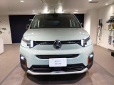 メーカー保証 AppleCarPlay バックカメラ アダクティブクルーズコントロール 前後ソナー LEDヘッドライト 電動パーキング レーンキープ USBポート 両側スライドドア ステアリングヒーター